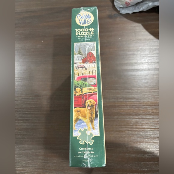 NWT 1,000 Piece Red Truck and Golden Retriever Christmas Puzzle - Picture 3 of 4